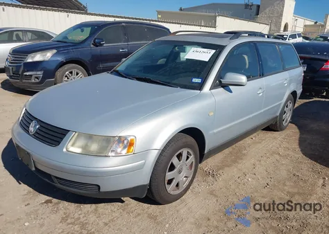 2000 Volkswagen Passat Gls V6 from USA, damaged, VIN WVWND23B0YE238562